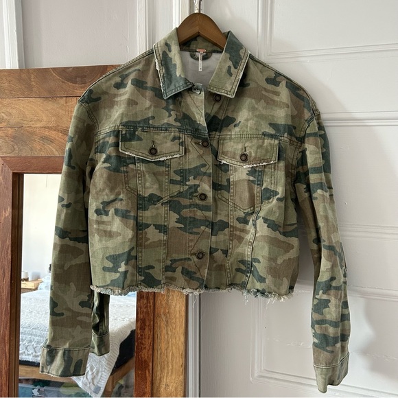 Free People Camo Printed Denim Jacket in Botanical Combo - Picture 2 of 3